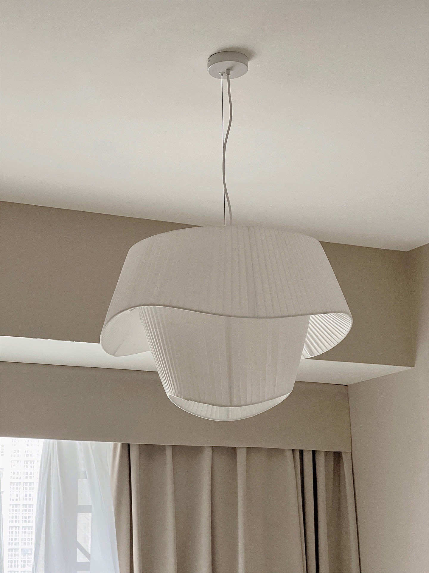 北欧现代简约餐厅灯布艺客厅主灯法式中古ins网红服装店卧室吊灯