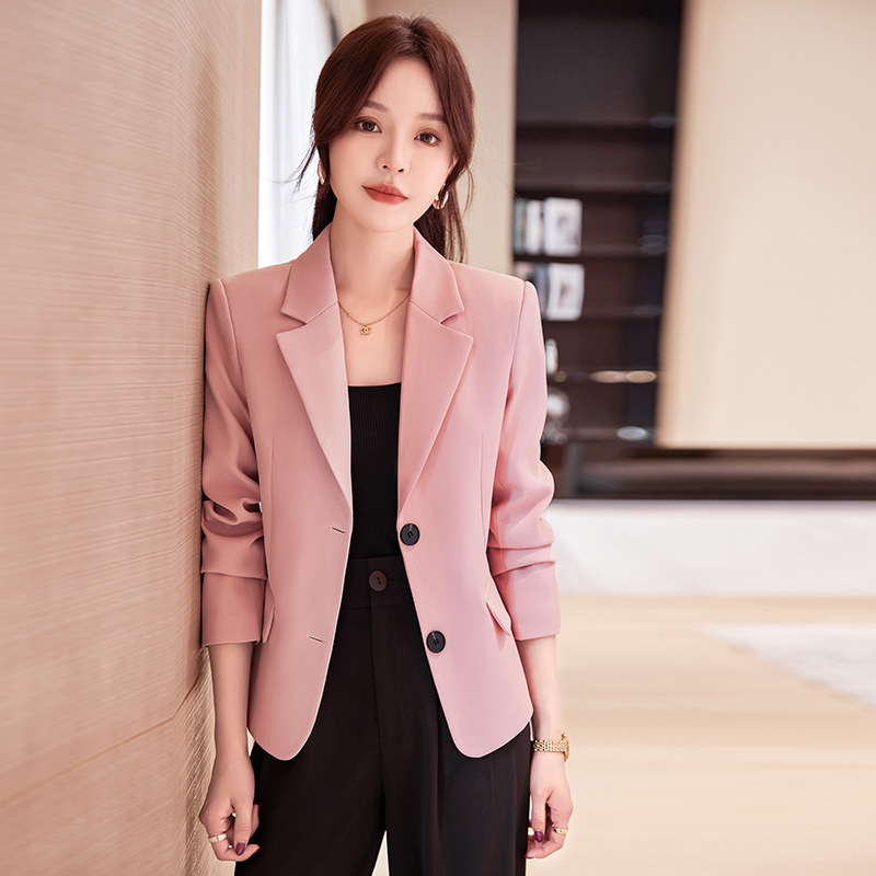 短款小西装外套女粉色上衣春秋2024新款气质感休闲小个子西服上衣