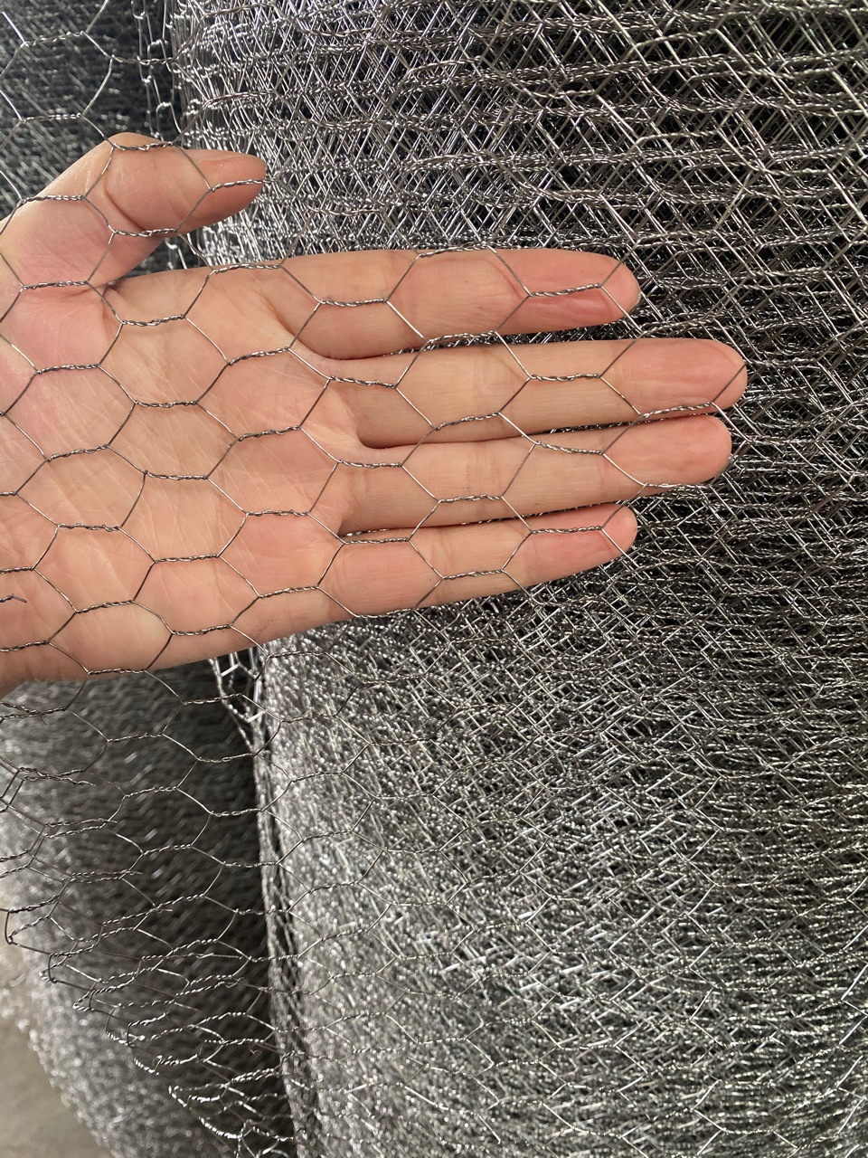 拧花六角网格镀锌丝收纳格宾石笼网热镀锌婚礼装饰背景六角网批发