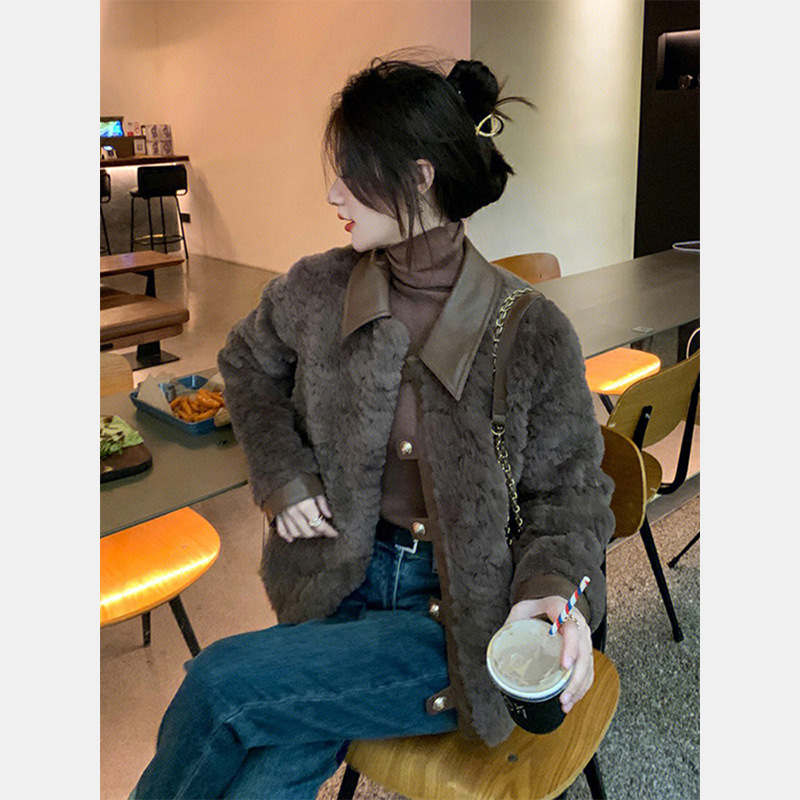 环保皮草仿羊羔毛外套女秋冬新款小香风皮毛一体加厚咖啡色机车服