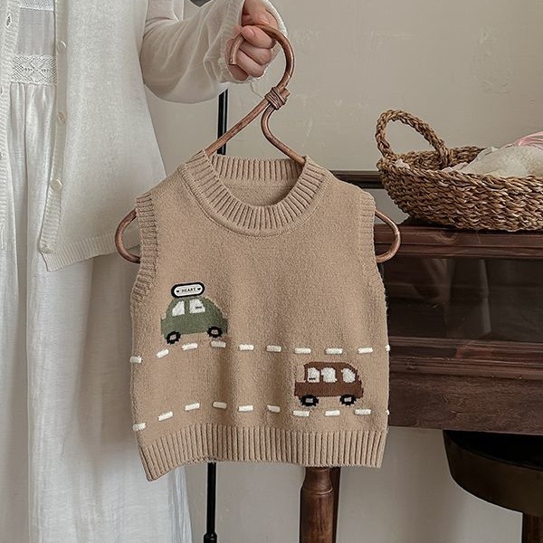 可爱卡通汽车马甲2025男童新品宝宝外穿毛衣针织儿童背心白色