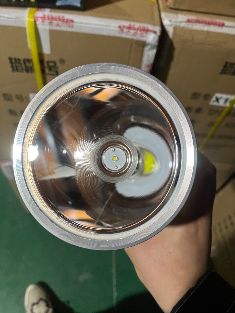 猎霸一号a12减力式强光头灯