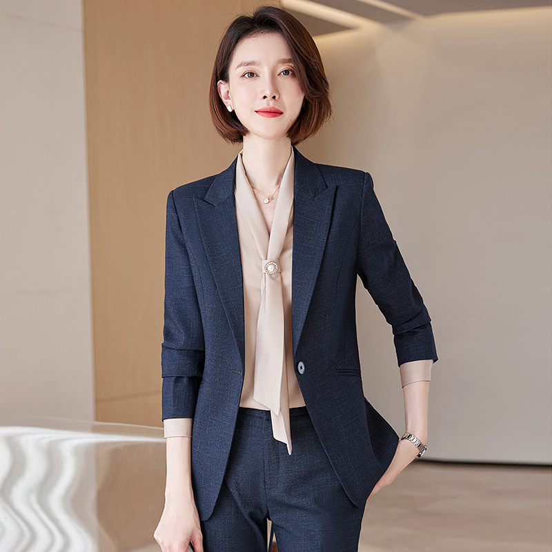 女款小西装面试