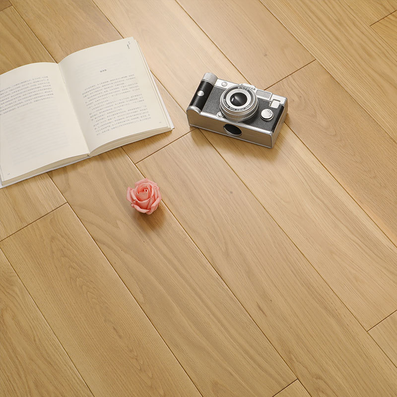 橡木纯实木地板 原木全实木锁扣地热地板 清水漆本色灰色厂家直销