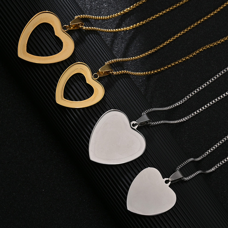 2021跨境新品空心爱心打印照片项链情侣 潮流个性嘻哈节日礼物