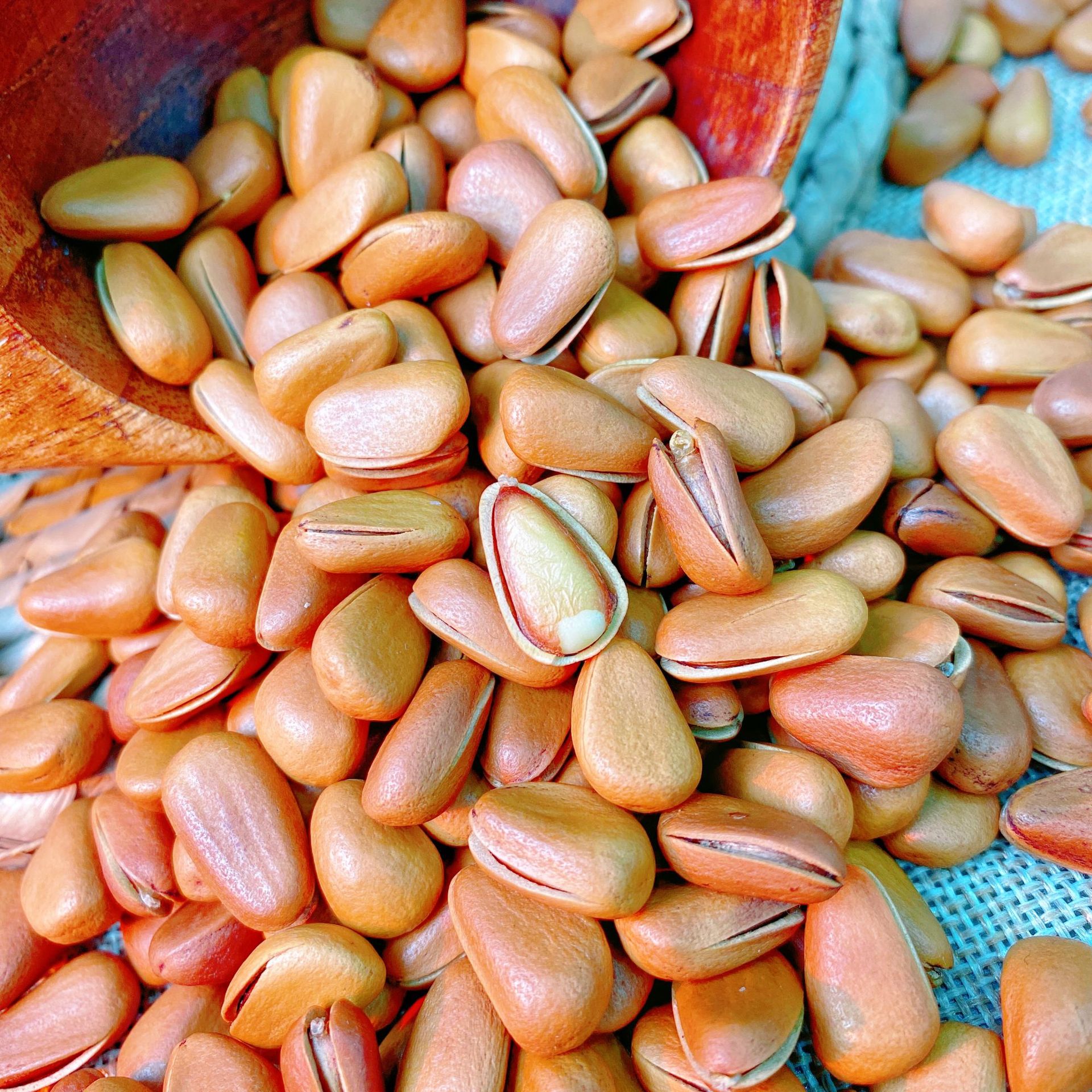 21年新货原味东北松子散装特大颗粒手剥开口坚果干果红松子批发