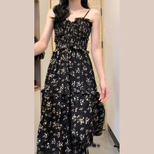 茶歇法式黑色吊带碎花连衣裙子女夏季2024年新款法式气质长裙套装