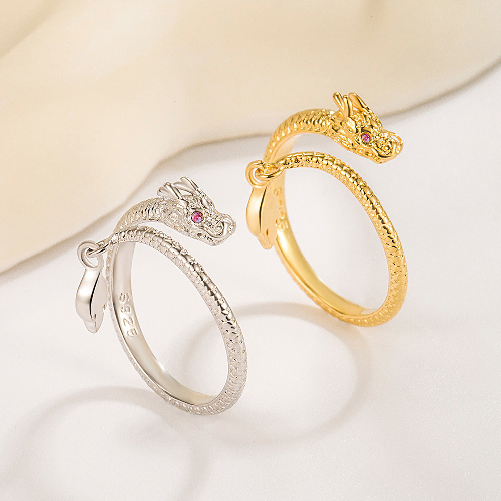 新款神龙摆尾戒指女金色灵动摇摆龙尾本命年戒指龙指环吉祥物佩戴
