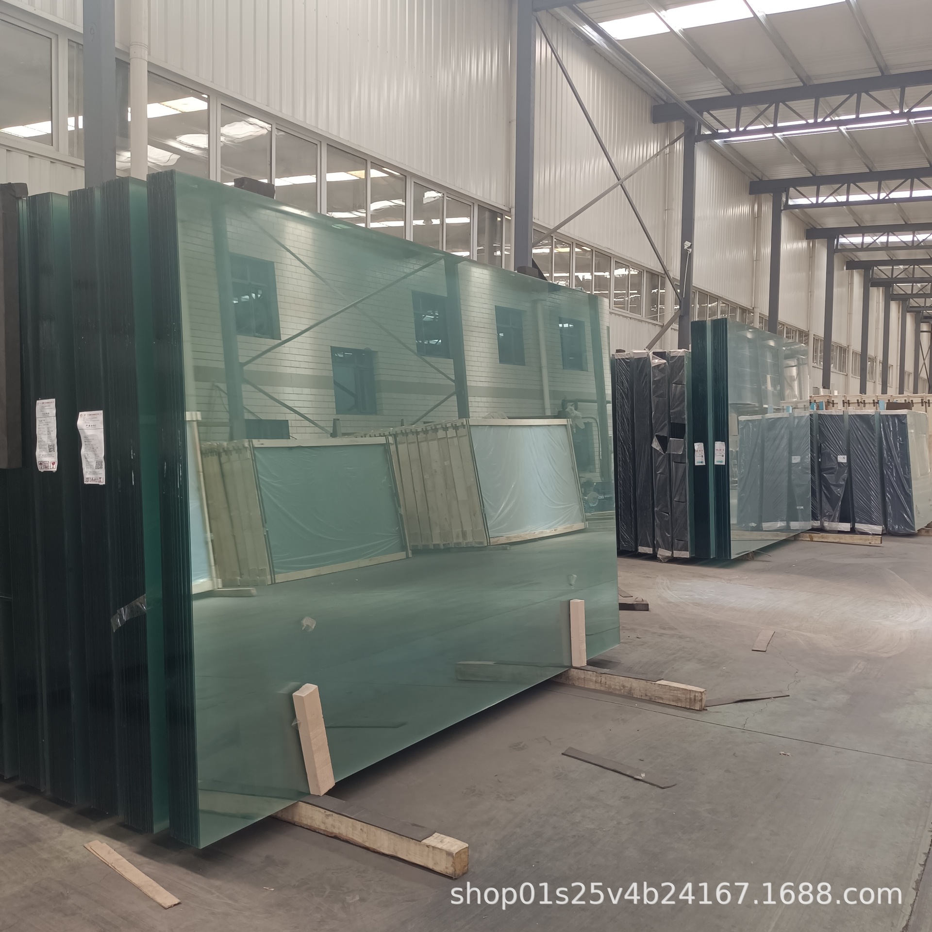 厂家直供3-19mm透明浮法玻璃原片 透明白玻批发 做钢化夹胶中空