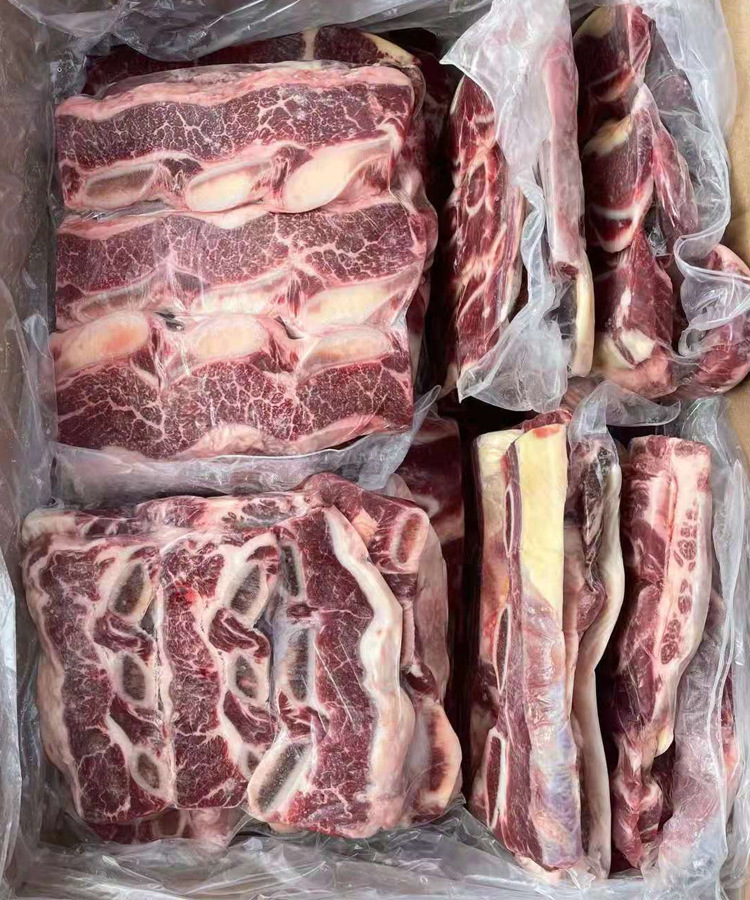 生鲜速冻肥牛带骨牛小排雪花牛排冷冻生牛肉烧烤自助餐食材商用