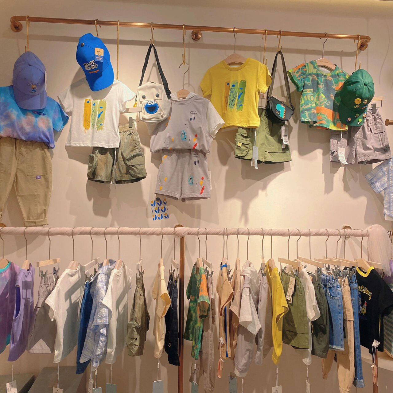 史努比童装品牌折扣尾货清仓小黄鸭杂款外贸童装直播货源地摊拿货