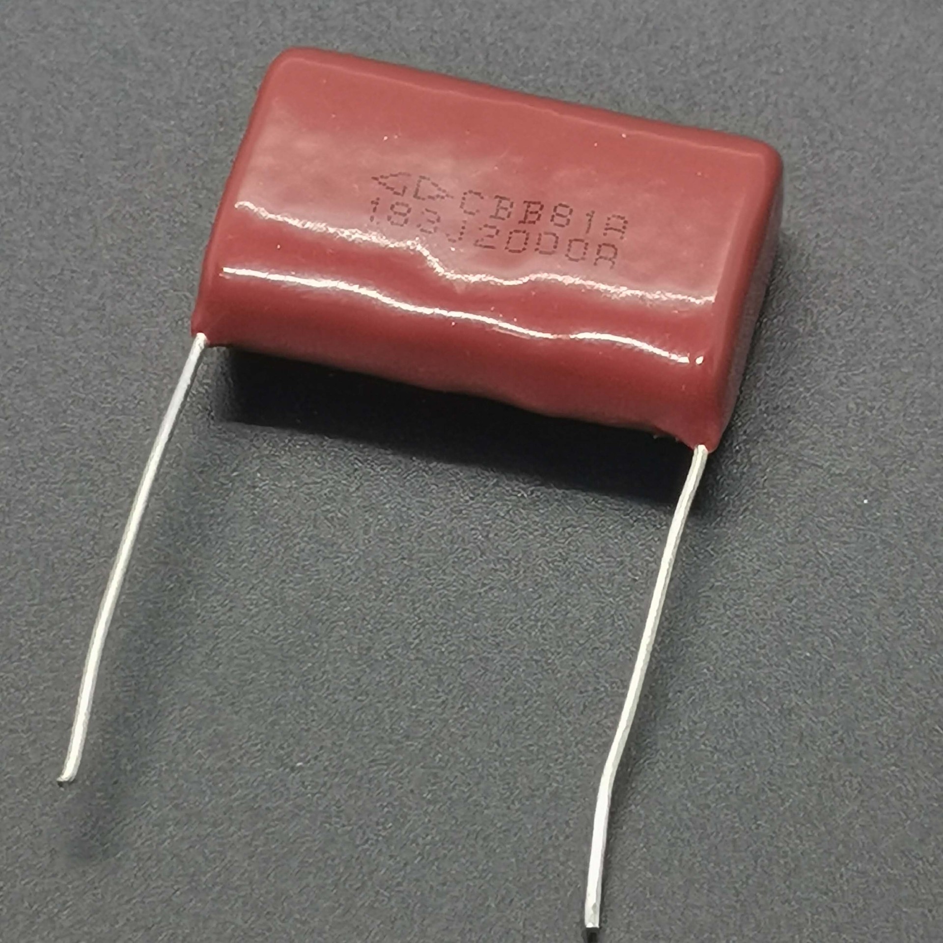 法拉cbb81高压电容 183j 2000v 脚距p30mm 箔式 0.