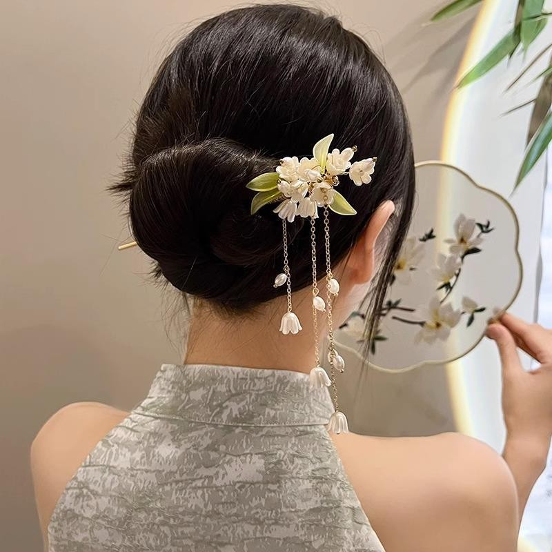 Spring New Hairpin New Chinese Style High Sense Female Luminous Buyao Tassel Wooden Hairpin Ancient Style Han Chinese Clothing Head Accessories