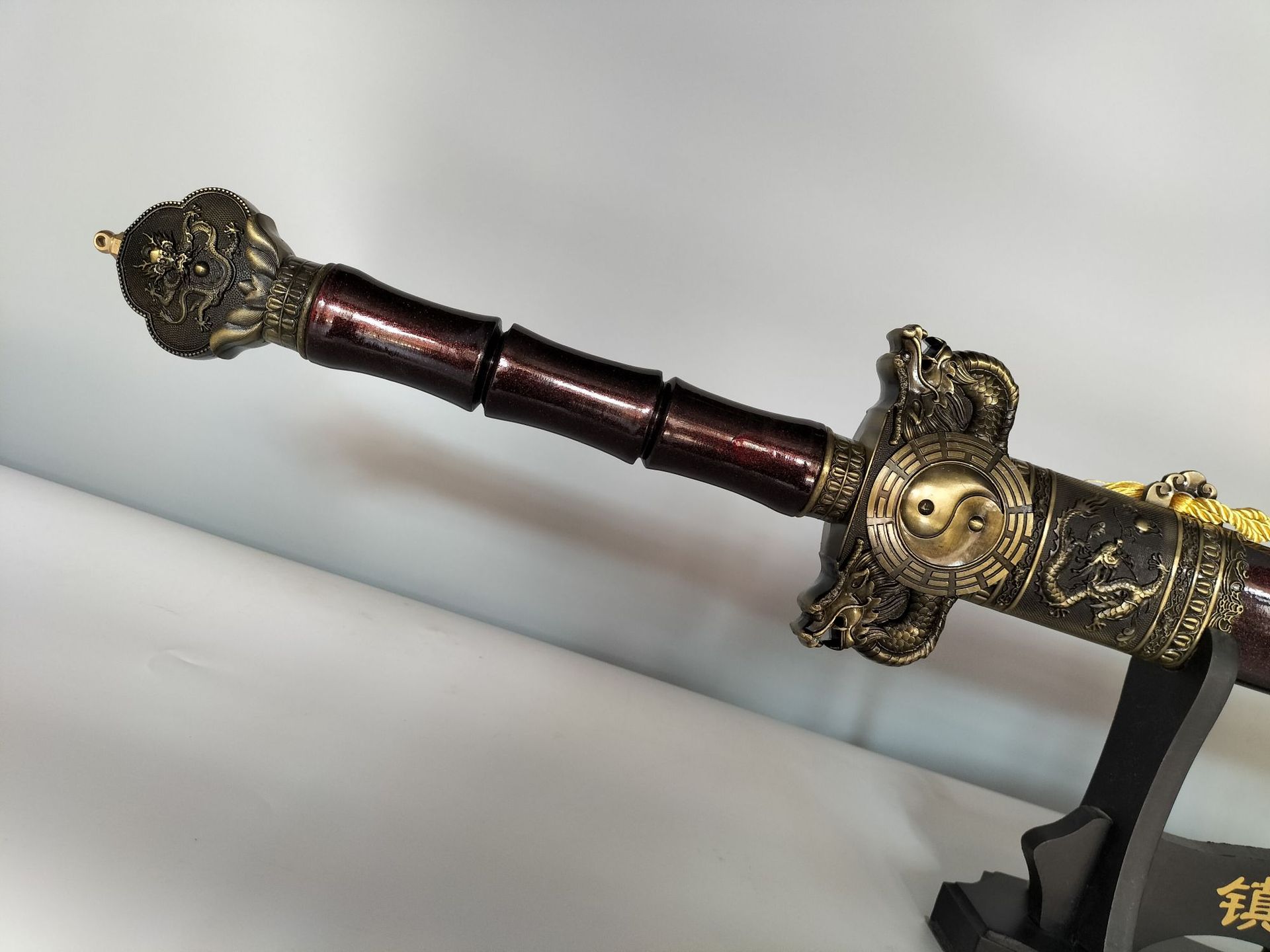 龙泉市刀宝剑-镇宅 新款油漆大八卦 未开刃