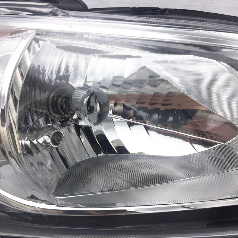 适用于雪佛兰爱唯欧大灯总成 14 15款爱唯欧前照明灯 远近光灯