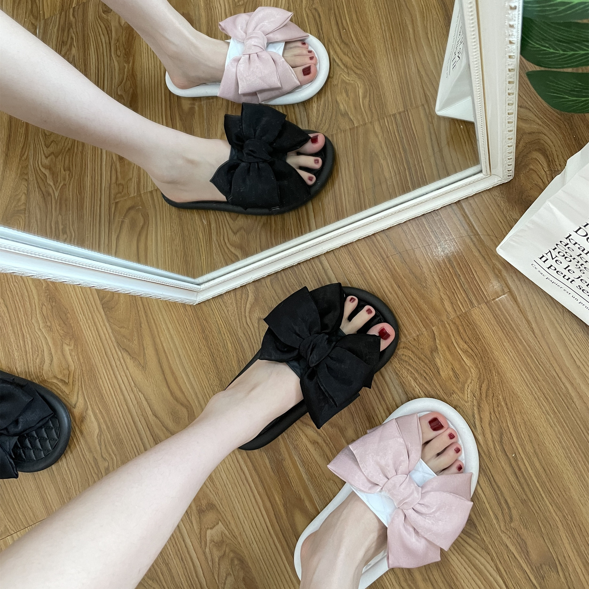 Women's Summer Outdoor Slippers Fashionable All-Match Flat Soft Bottom Indoor Sandals Fairy Wind Beach Bow