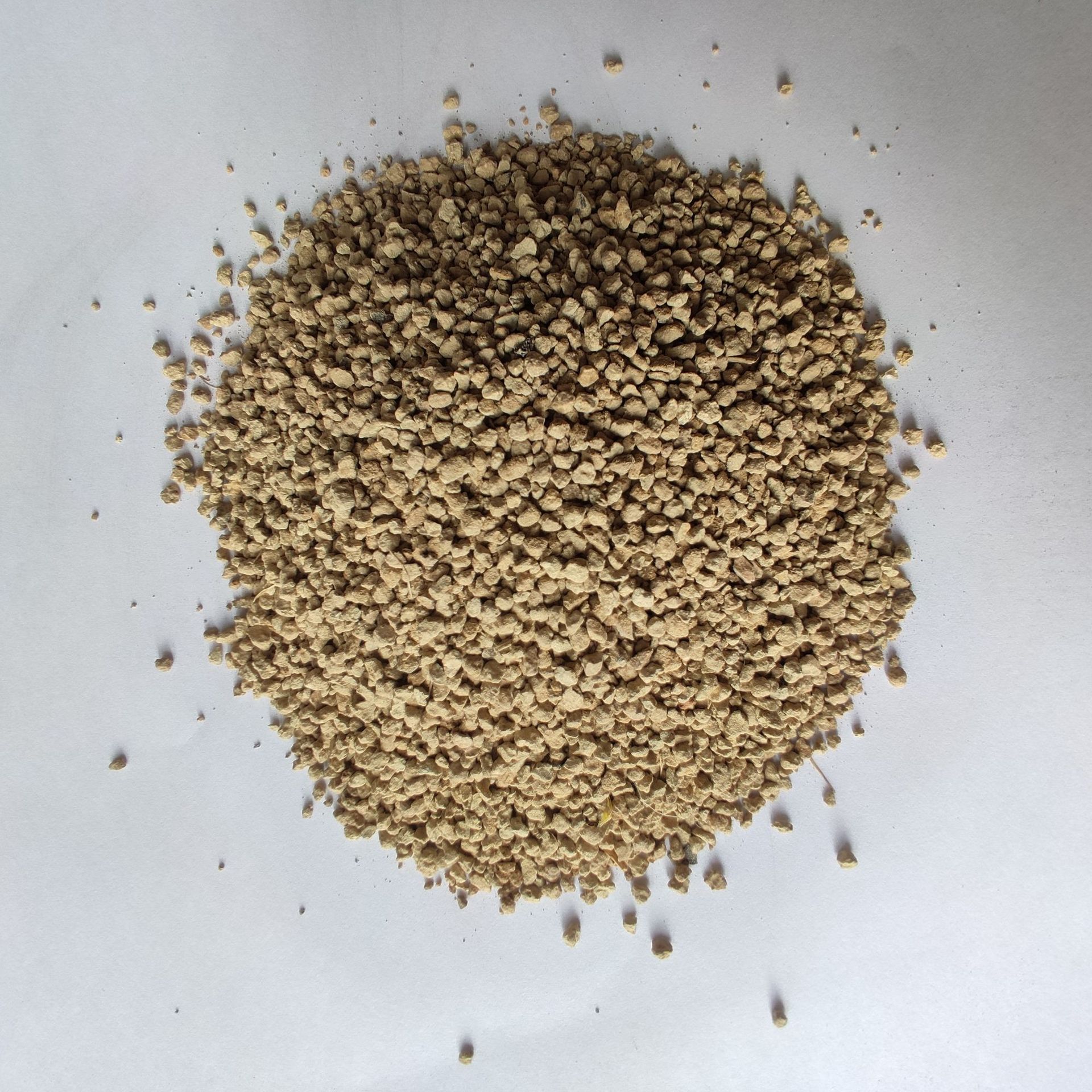 供应膨润土颗粒 猫砂膨润土颗粒 饲料用膨润土颗粒