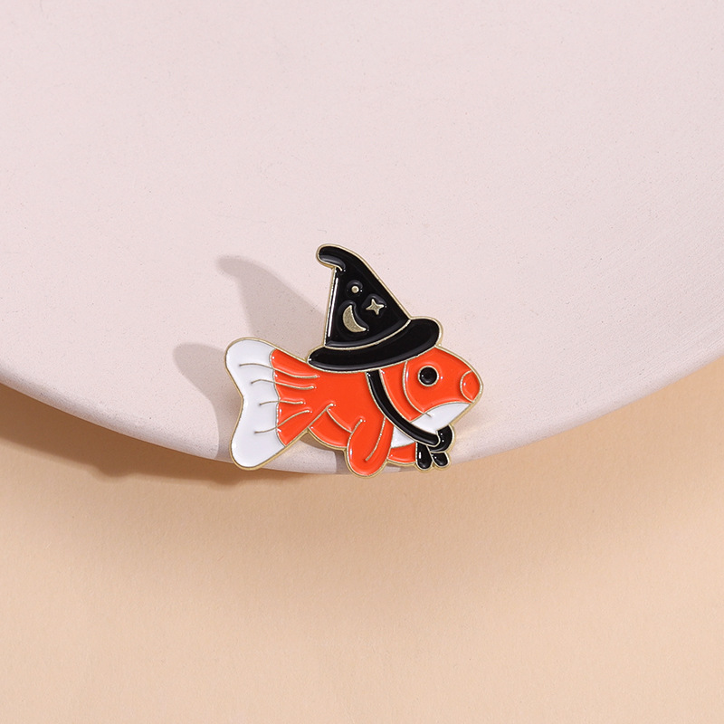 Foreign Trade Hot Selling Halloween Wizard Hat Small Goldfish Personality Fashion Cartoon Bag Clothing Brooch Accessories Wholesale