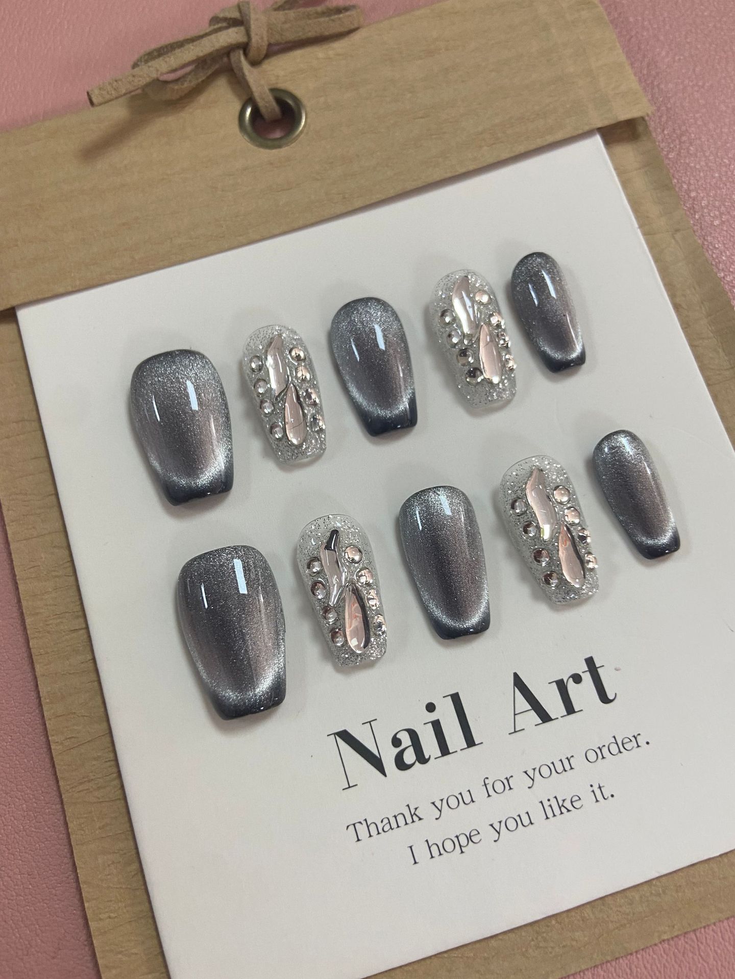 [Real Shot] Internet Celebrity Hand-Worn Nail Middle Ladder Light Purple Gradient Cat Eye Niche Temperament Nail Tip Wholesale