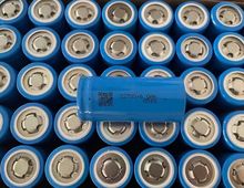 32700磷酸铁锂电池3.2v6000mah5C动力电动车电池启动电源32650