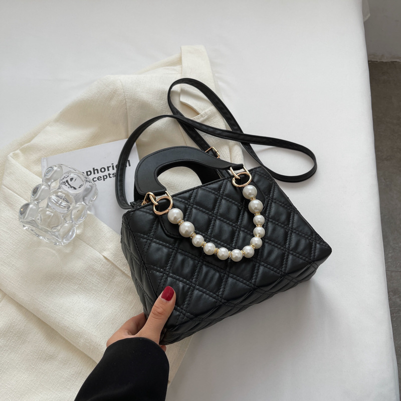 Internet-Famous and Vintage Small Handbags Women's 2022 New Fashion Casual Western Style Summer Pearl Chain Messenger Bag