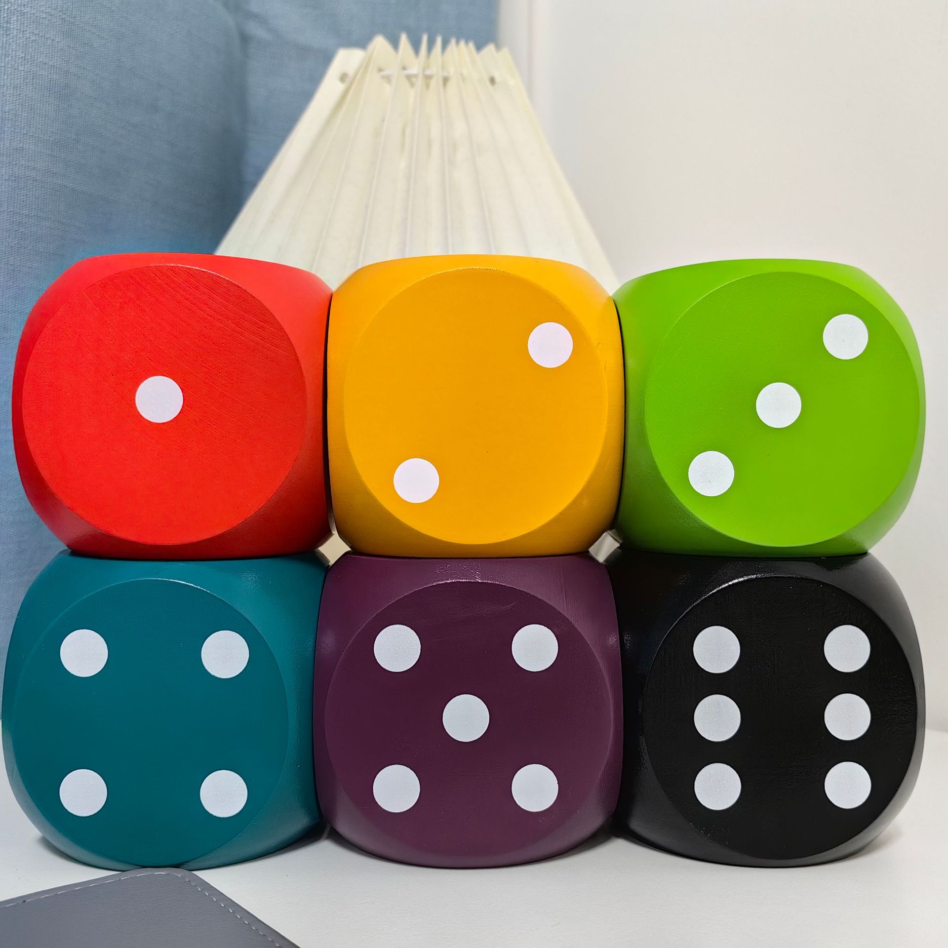 8cm骰子实木质色筛子子草坪游戏桌面游戏配件大号骰子现货厂家批