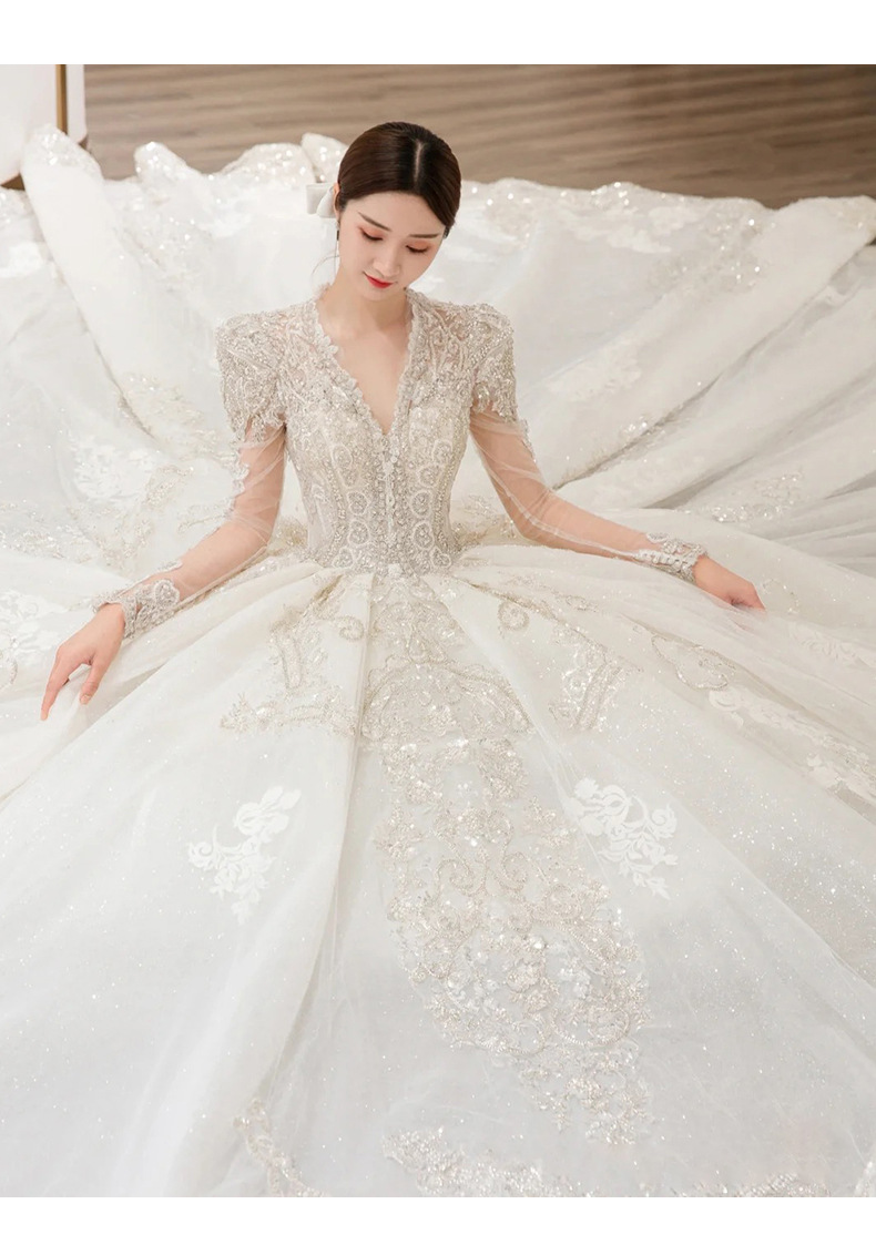 长袖主婚纱2022新款新娘宫廷风v领重工大拖尾法式气质感轻纱夏季