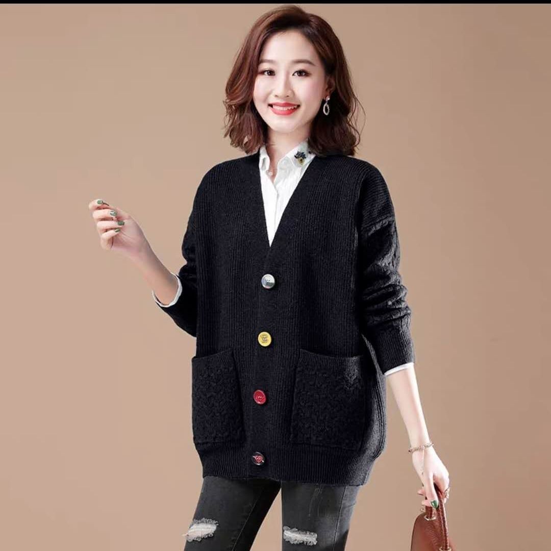 Middle-Aged Woman Mom Autumn and Winter Sweater Coat Short Top Western Style Knitted Cardigan 2022 Spring New