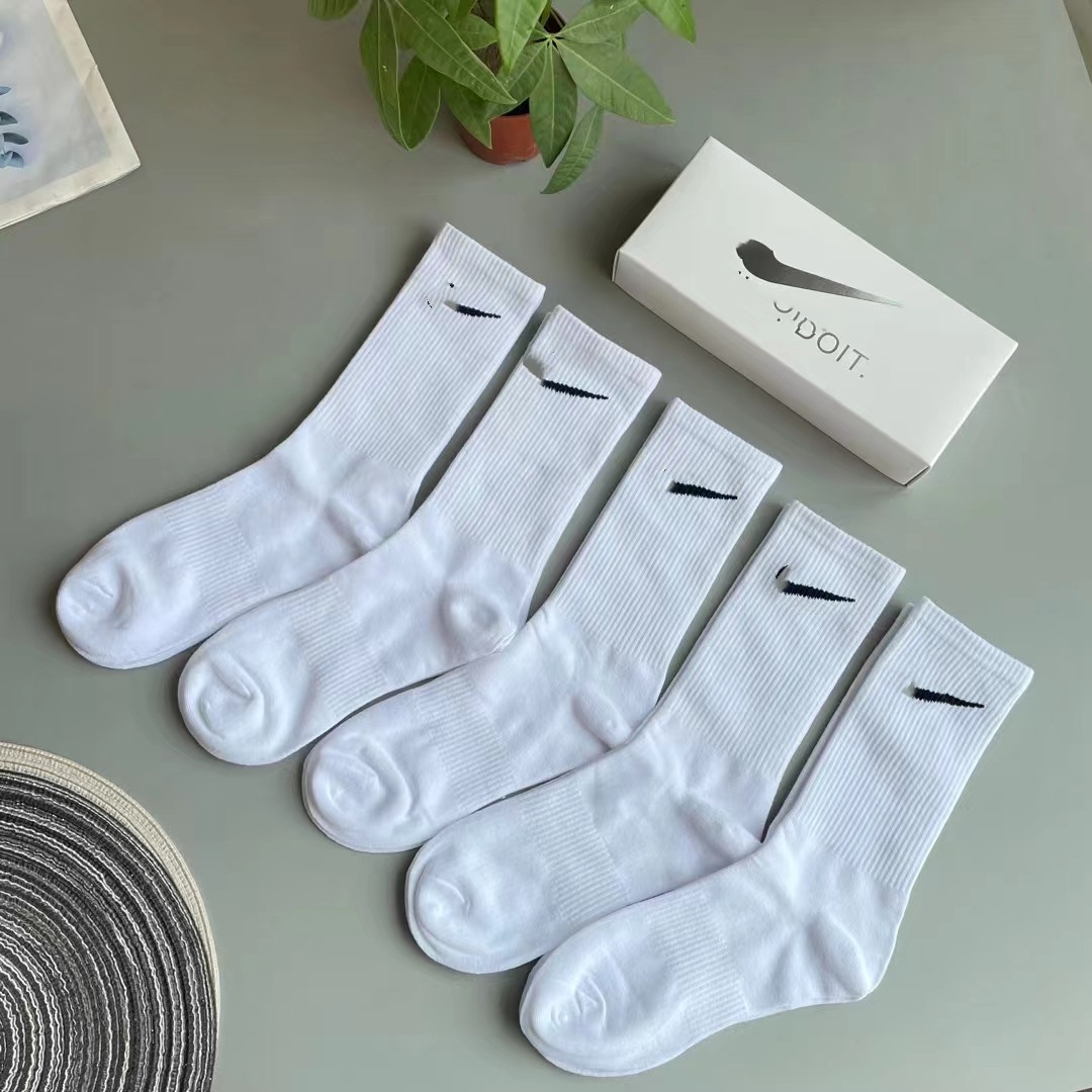 Su Wannai's Socks Student Leisure Male and Female Socks Four Seasons High Mid-Calf Length Solid Color Sports Cotton Socks Trend Wholesale