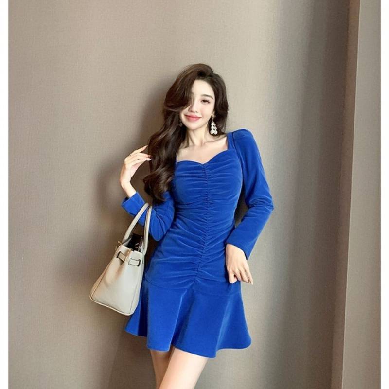 复古蓝色连衣裙蓝色裙子2022冬季新款复古气质方领丝绒小个子修身