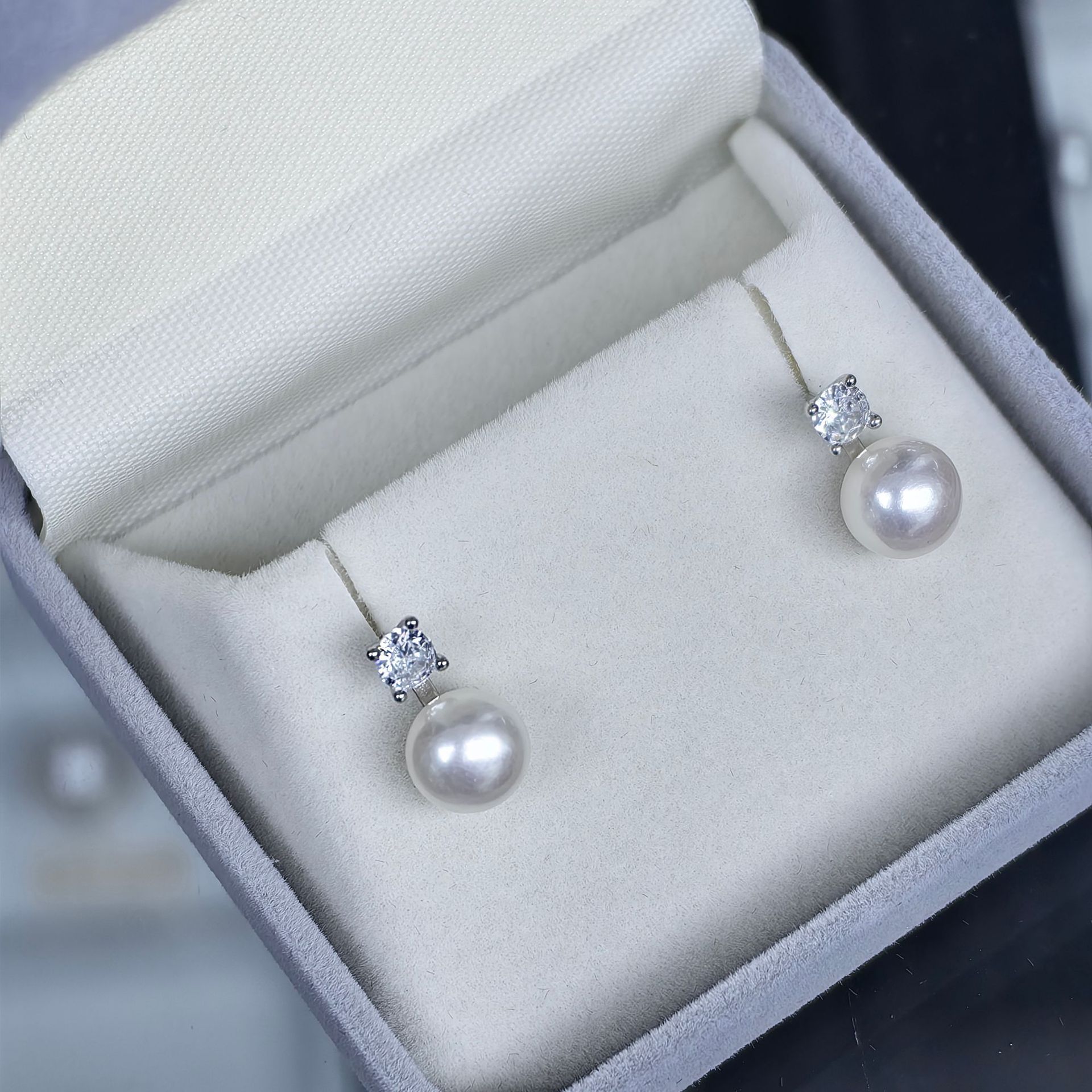 8-9mm戴妃款极光天然珍珠纯银s925银锆石经典百搭高级时尚耳钉女