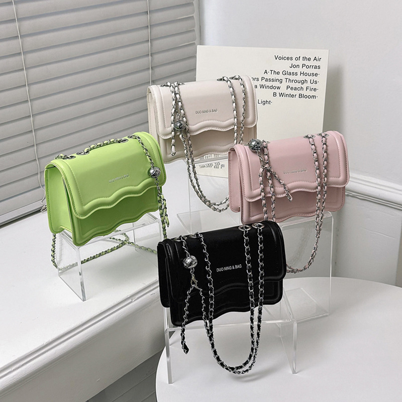 Chanel-Style Bags Women's Bag 2023 New Sweet Girly Chain Small Square Bag Niche Temperament Crossbody Bag