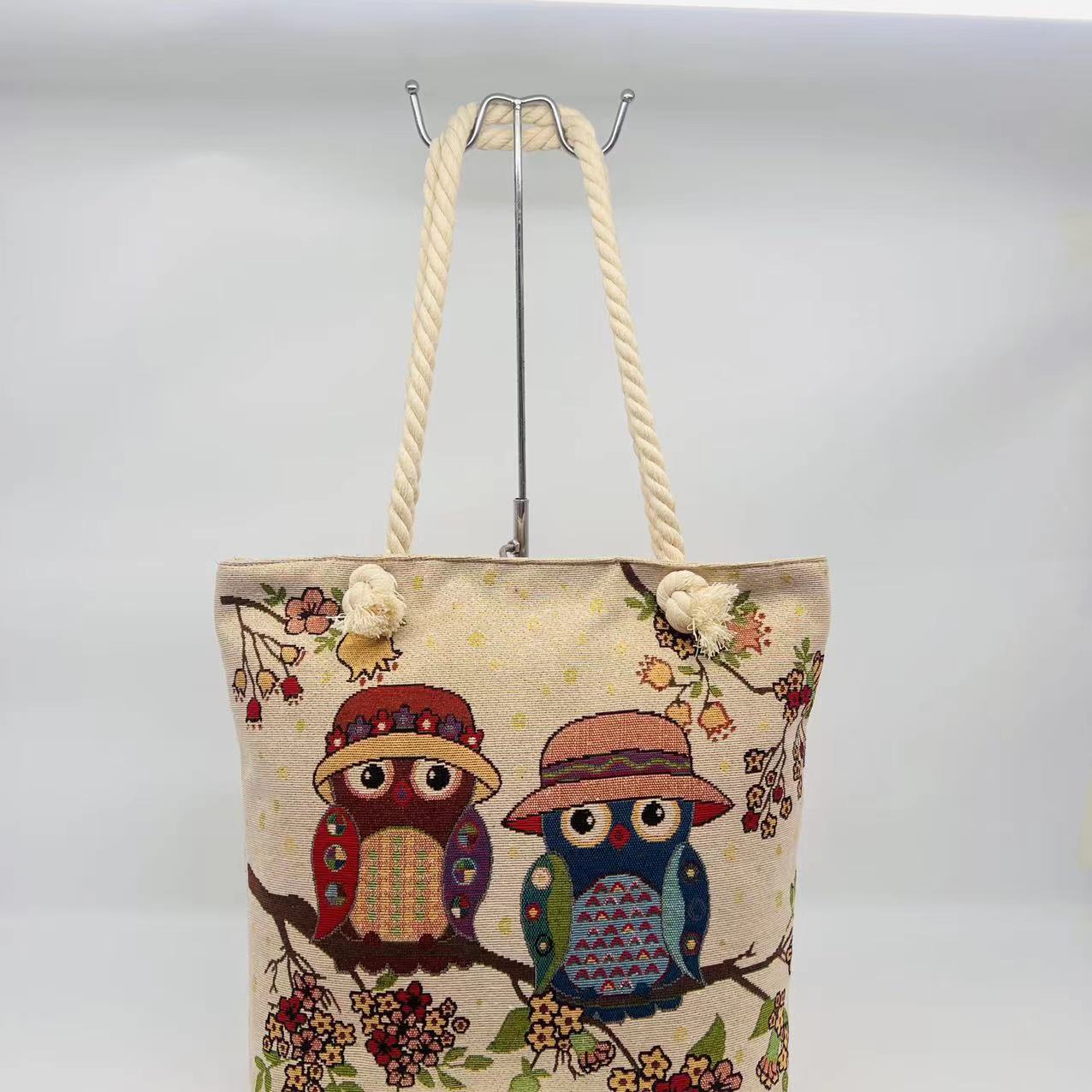 Cross-Border New Arrival Ethnic Art Retro Animal Embroidery Canvas Zipper Open Large Capacity Girls' Shoulder Bag