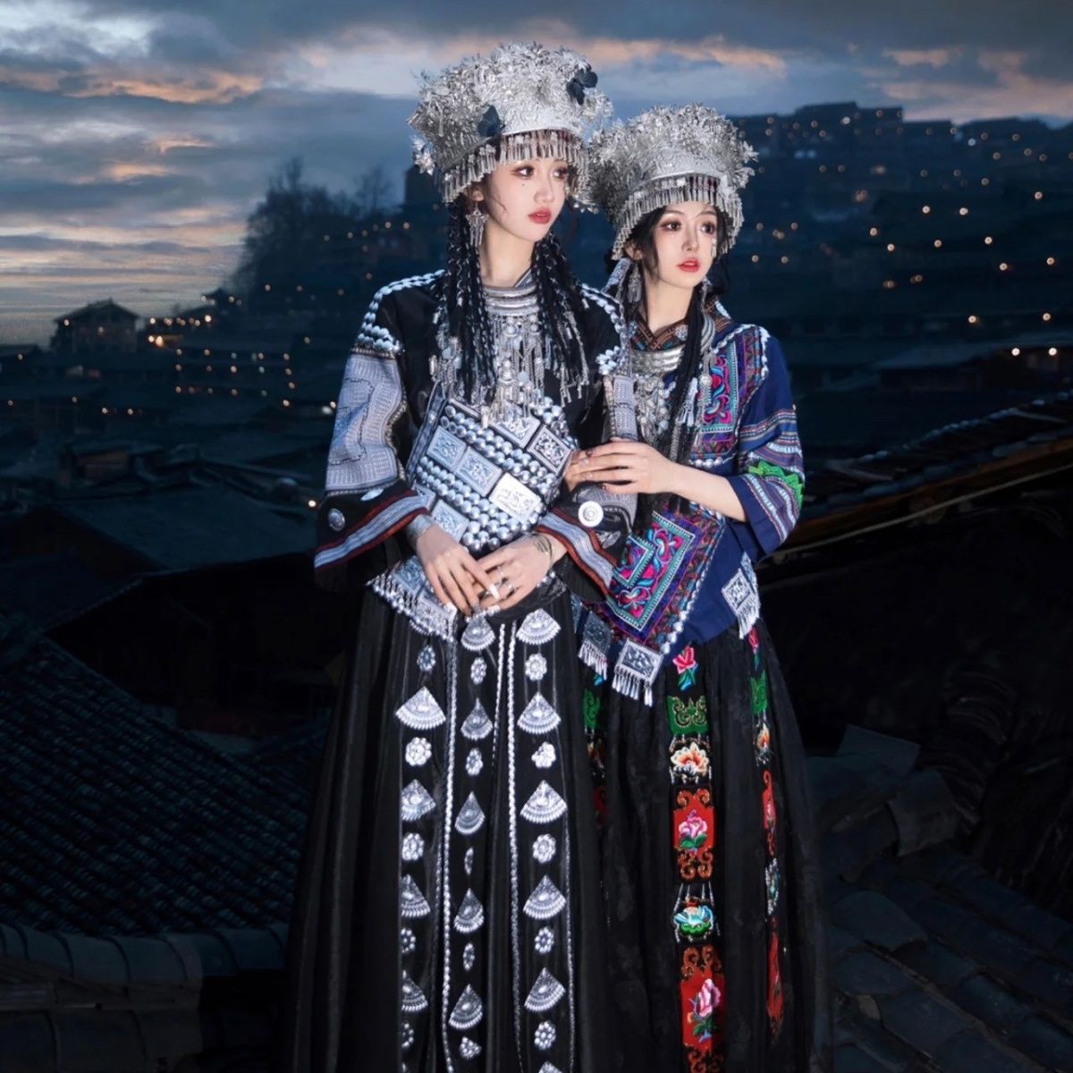 少数苗疆少女服装女苗族民族风元素服饰影楼写真凤凰旅拍衣服套装