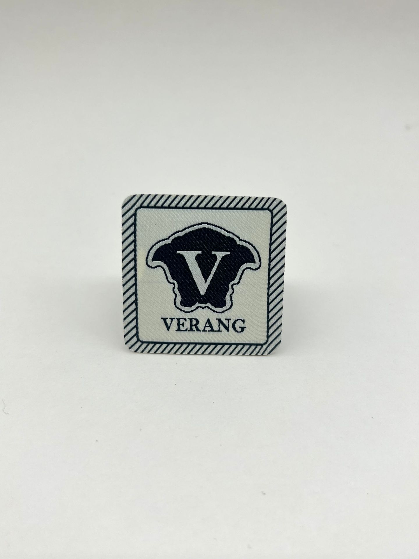 Spot Woven Label Clothing Accessories Ins Weaving Mark Trademark Cloth Label Decorative Labeling V Verang Clothing Accessories Supplier