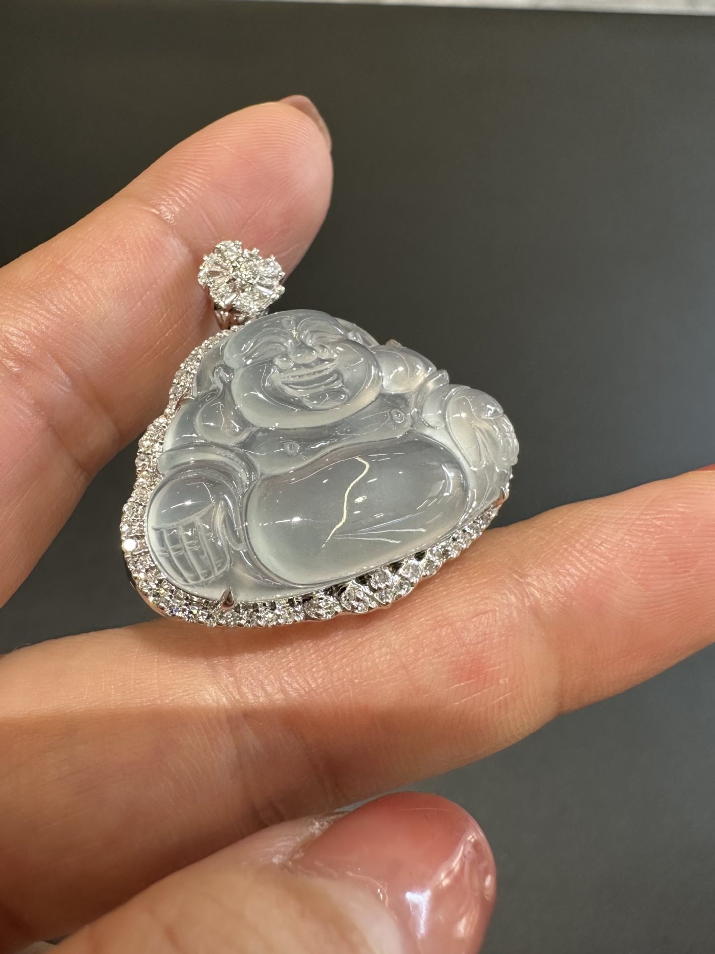 缅甸a货玻璃种白冰弥勒佛18k金吊坠镶钻石高冰起光翡翠佛公挂坠女