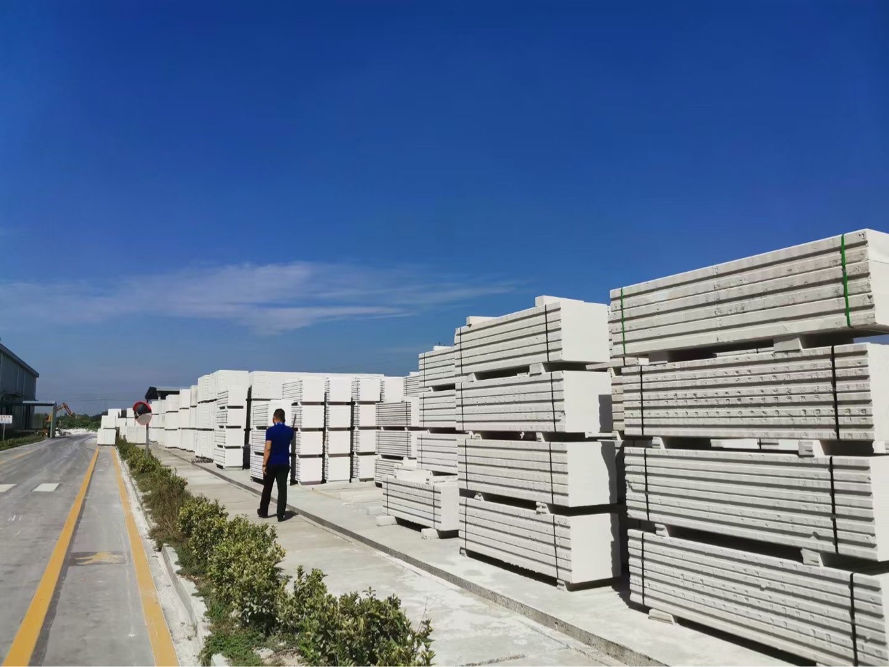 公寓住宅内隔墙板厂家10公分墙板砂加气板轻质墙板卫生间墙体材料