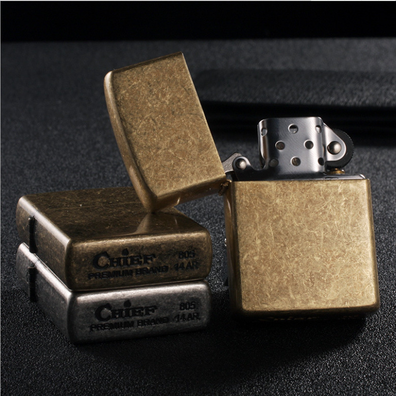 chief首领煤油打火机复古经典薄款个性创意防风古银滚花铜壳油机