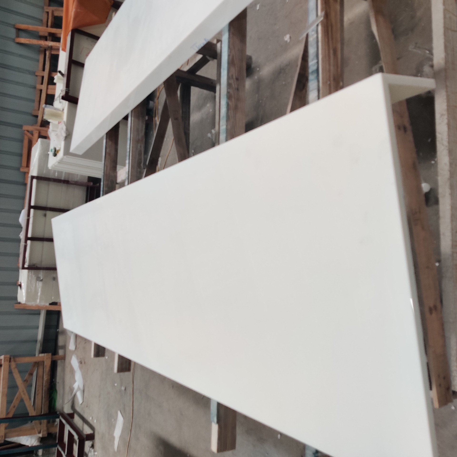 白色微晶石台面加工 微晶石桌面加厚边 45度边斜拼店面微晶石前台