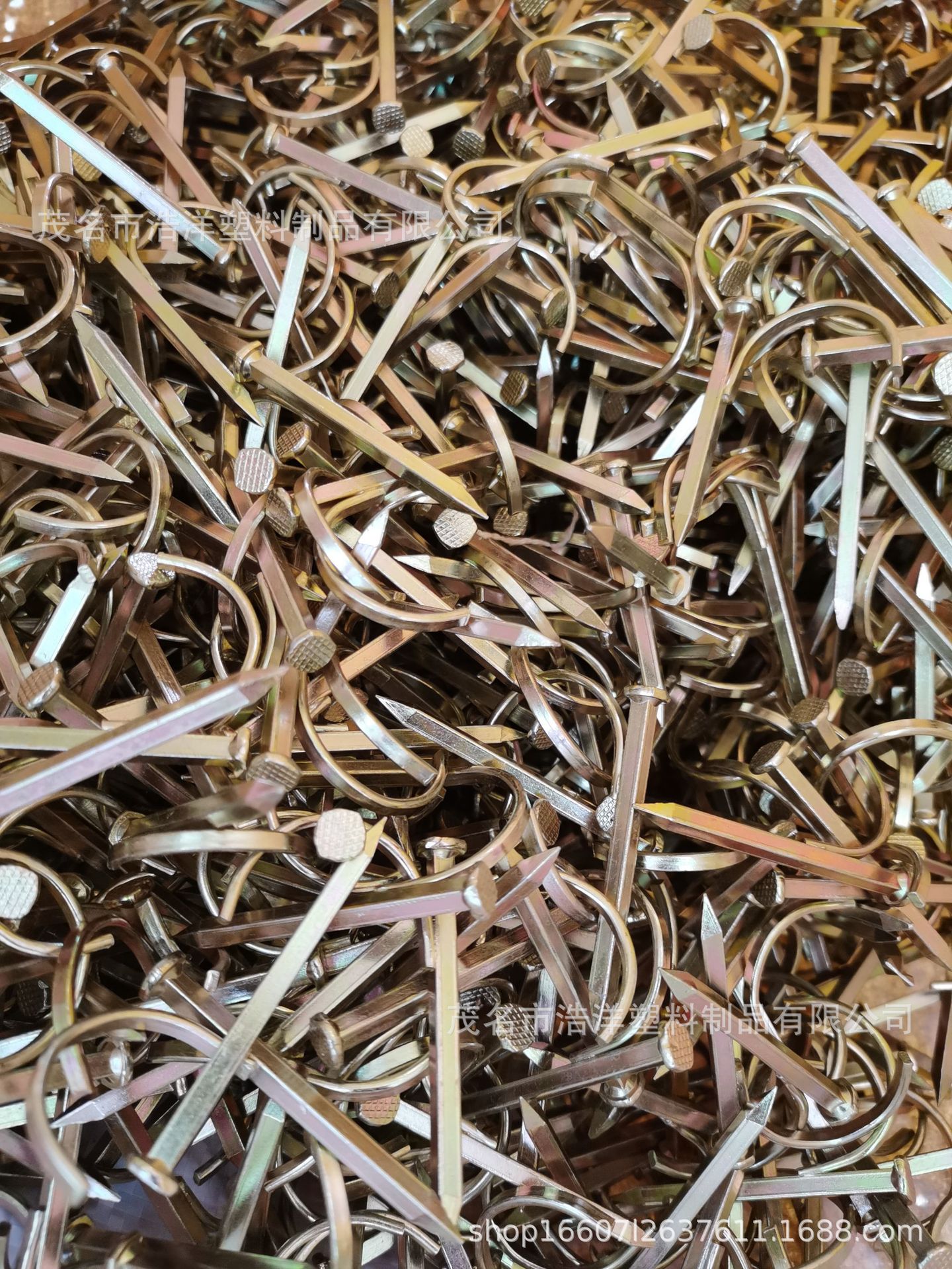 批发水管码钉 镀锌钩钉 高硬度 4分 6分 1寸 金色勾钉钩钉 厂直