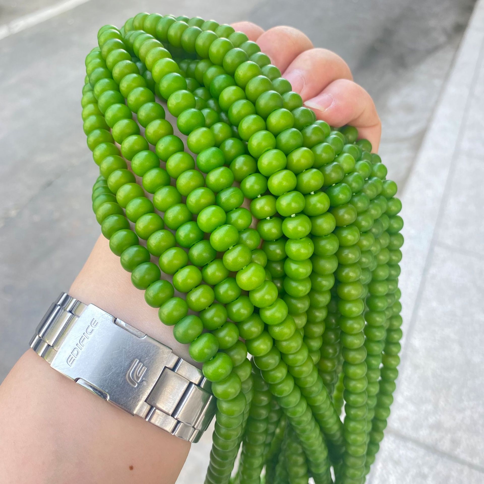 批发天然绿菩提根108颗 苹果珠桶珠圆珠翡翠绿菩提根佛珠手链