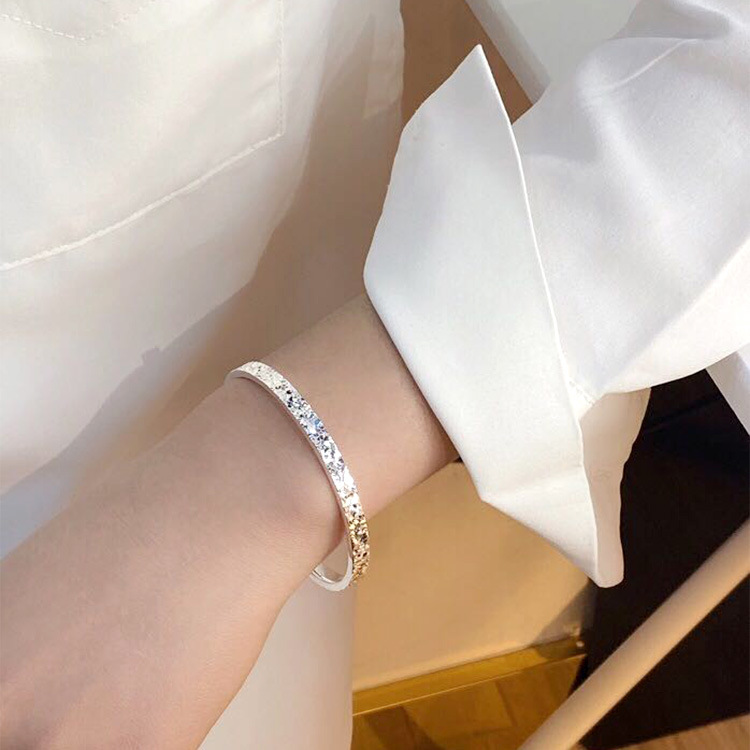 足银9999时尚碎冰冰手镯ins风女士高级感光面实心银镯子情侣礼物