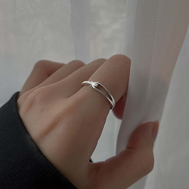 极简素圈食指尾戒女韩国叠戴组合创意细圆圈满天星闭口戒指不掉色