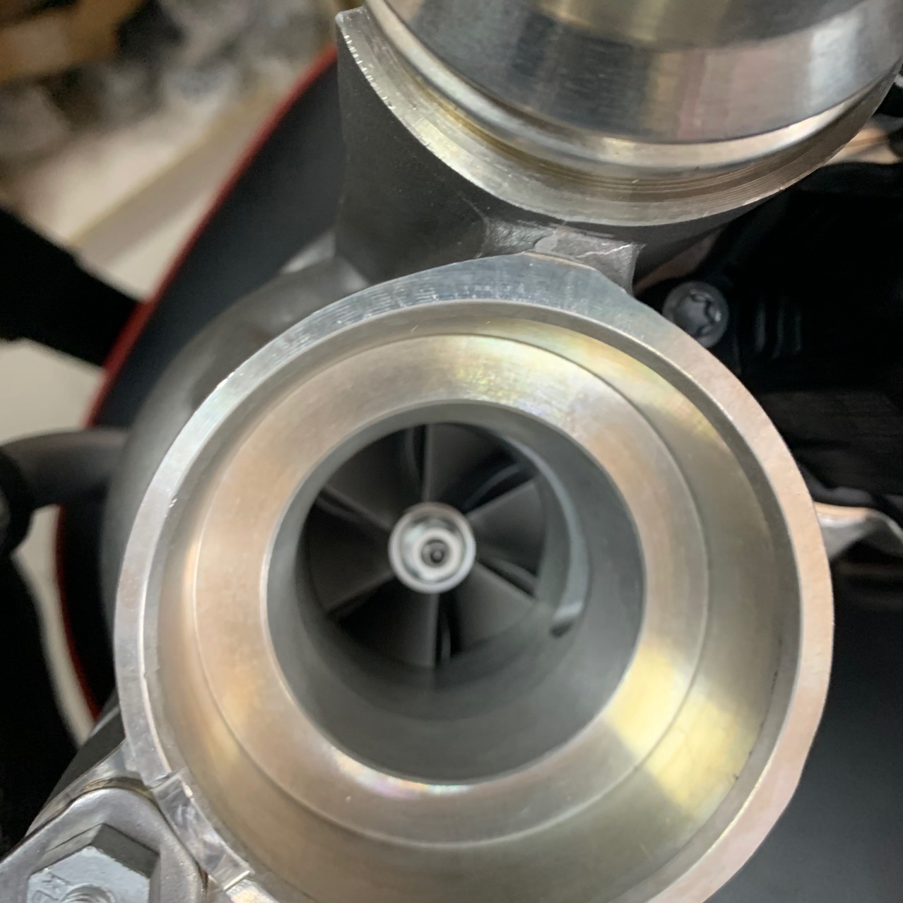 适用于宝马n20新款涡轮增压器11657642469 49477