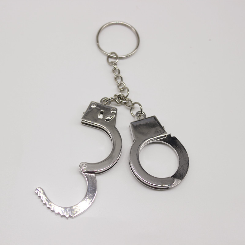 手铐钥匙扣钥匙圈 迷你仿真假手铐挂件 整人玩具手铐锁匙扣批发厂
