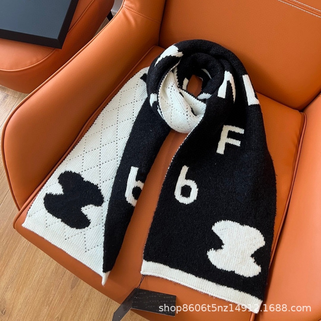 小香风菱格纹羊绒针织围巾女高品质双面提花5号字母羊毛保暖披肩