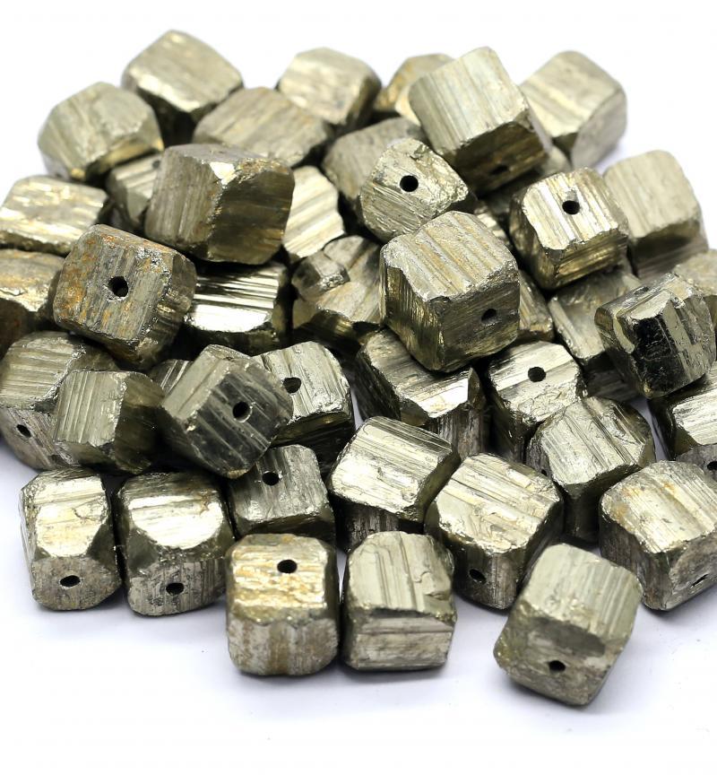 天然黄铜矿方块黄铁矿石愚人金矿物晶体已打孔高亮度高密度标本