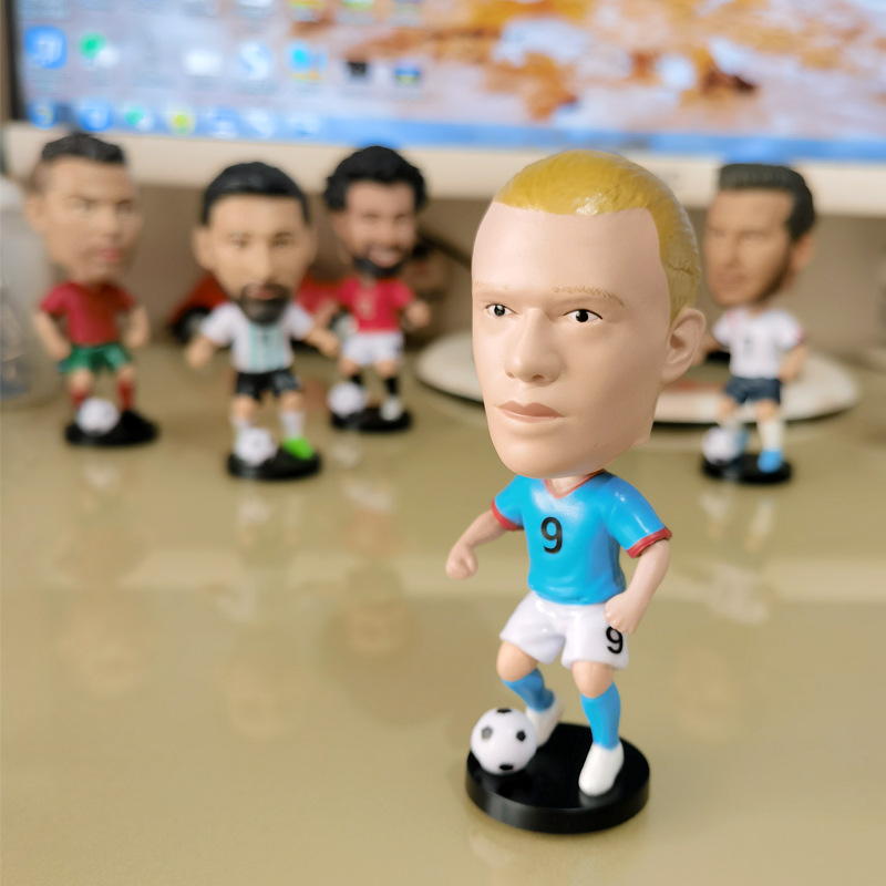 Q Version Spring Shaking Head Football Star Messi Neymar C Roma Barpe Car Decoration Car Decoration Doll Car Decoration