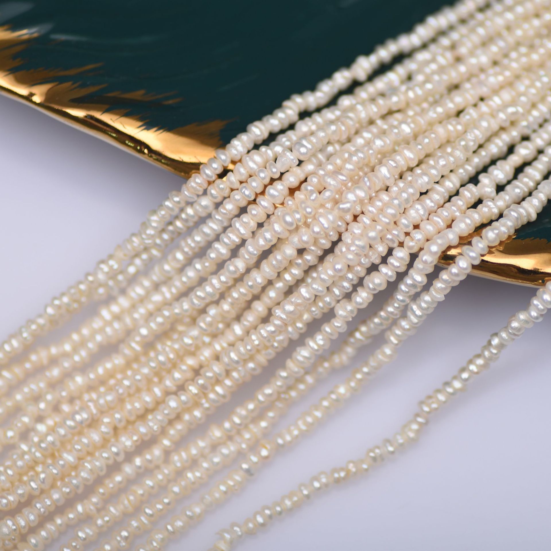 约2-3mm强光扁片小扁珠 天然淡水珍珠强光小珍珠散珠 diy手工材料