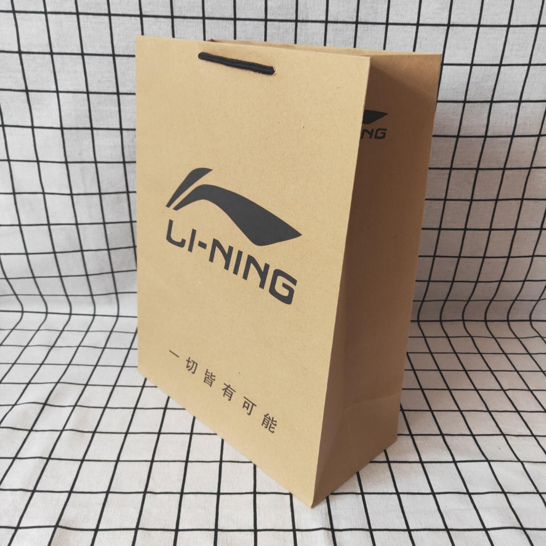 用于李宁牛皮纸袋手提袋 潮牌鞋服购物袋礼品袋 lining环保加大中